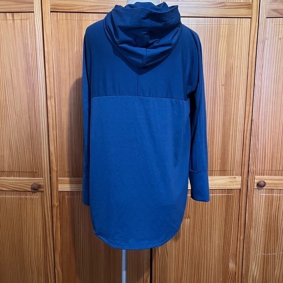 LuLaRoe Large Blue Hooded Sweatshirt Gryffindor Harry Potter Kangaroo Pouch - Picture 4 of 8